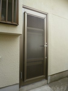 【松山市】勝手口のドアの開錠の画像イメージ